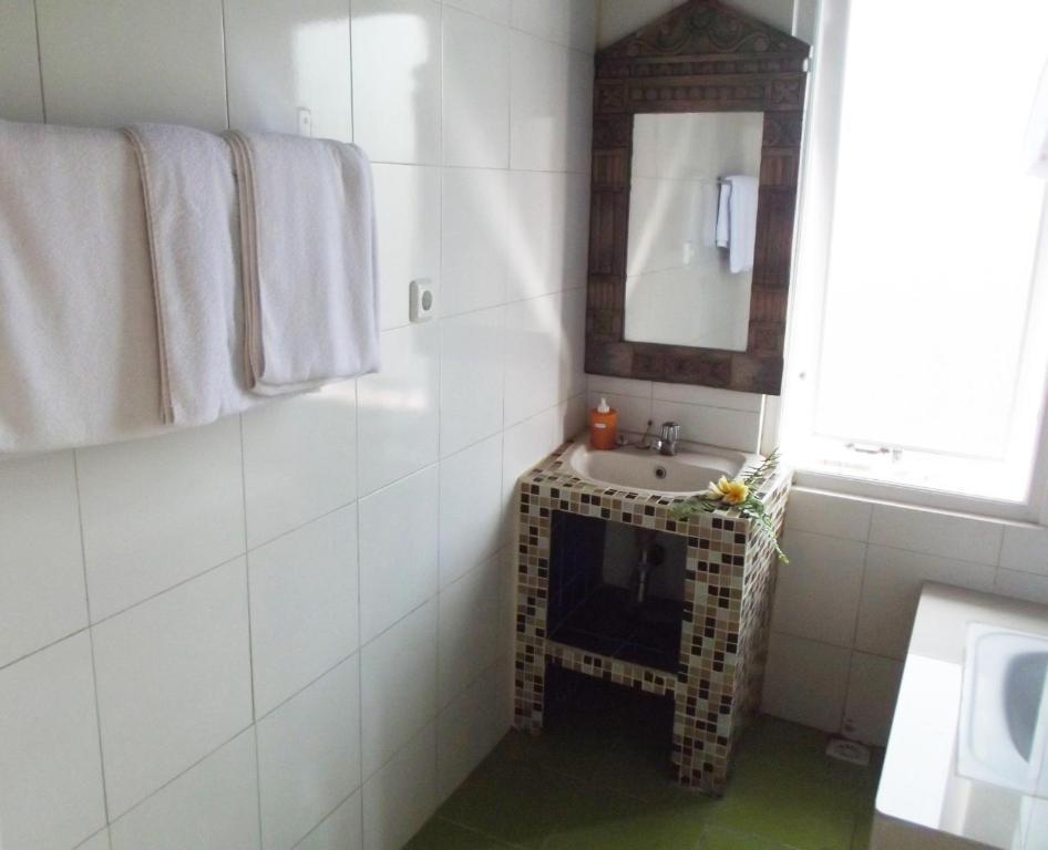 ホテルデサ ニマ スミニャック 部屋 写真